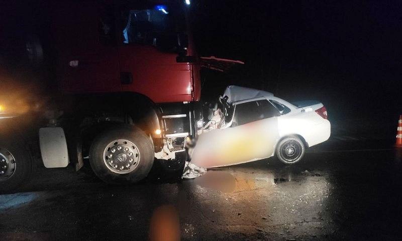 В Пермском крае женщина-водитель погибла в лобовом ДТП с грузовиком