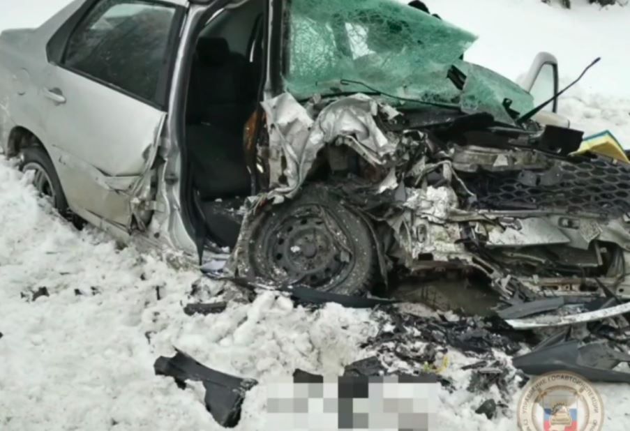 В Пермском крае на трассе в ДТП погибла женщина и трое человек пострадали